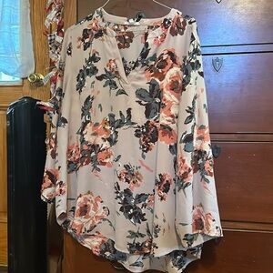 A Maurice’s fancy little cute purple v-necked top